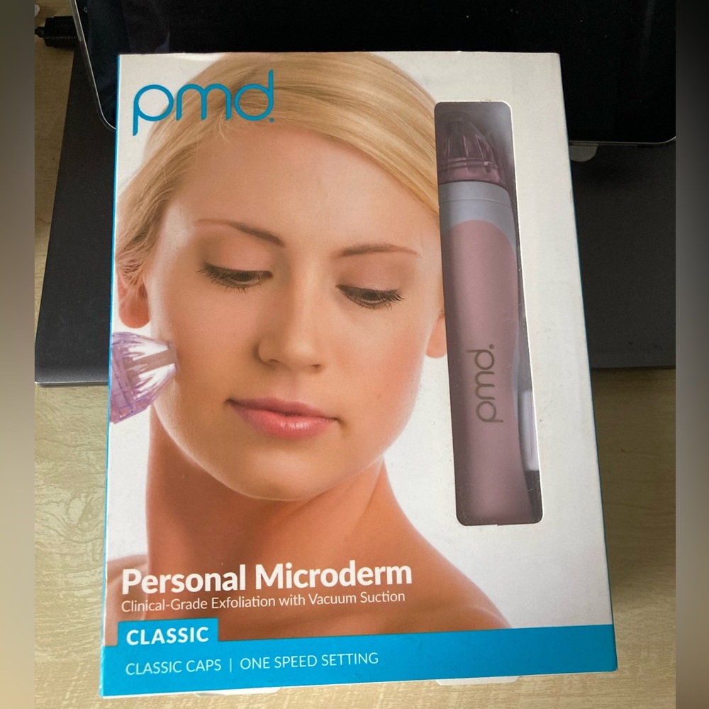 Pmd clinical grade exfoliation with vacuum suction - Classic